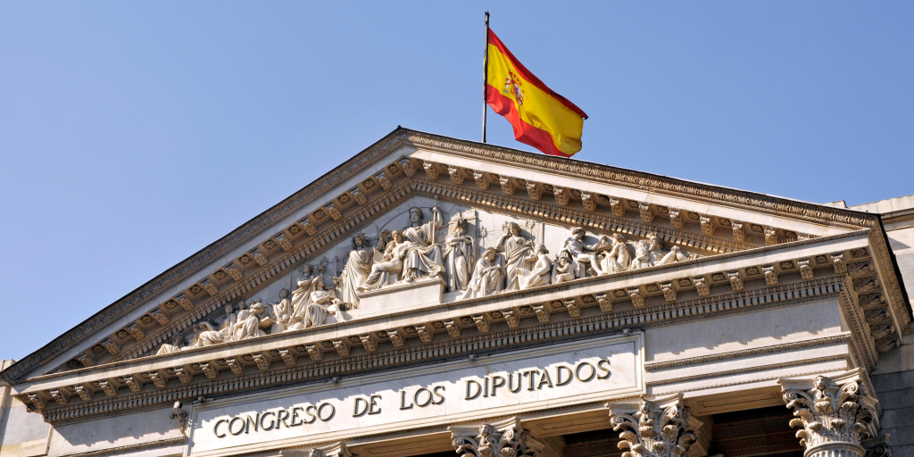 Spain 100% tax non-EU property buyers legal status 2026